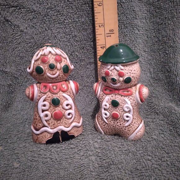 Gingerbread Man and Woman Salt and Pepper Set - vintage - Picture 4 of 4